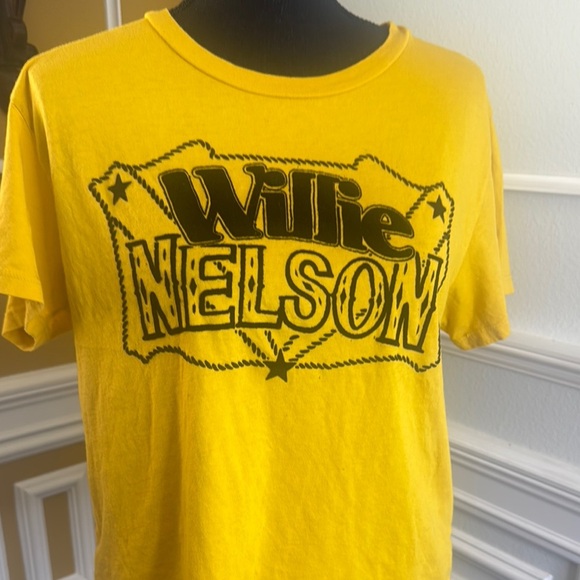 Willie Nelson Yellow Graphic T-Shirt - Picture 2 of 9